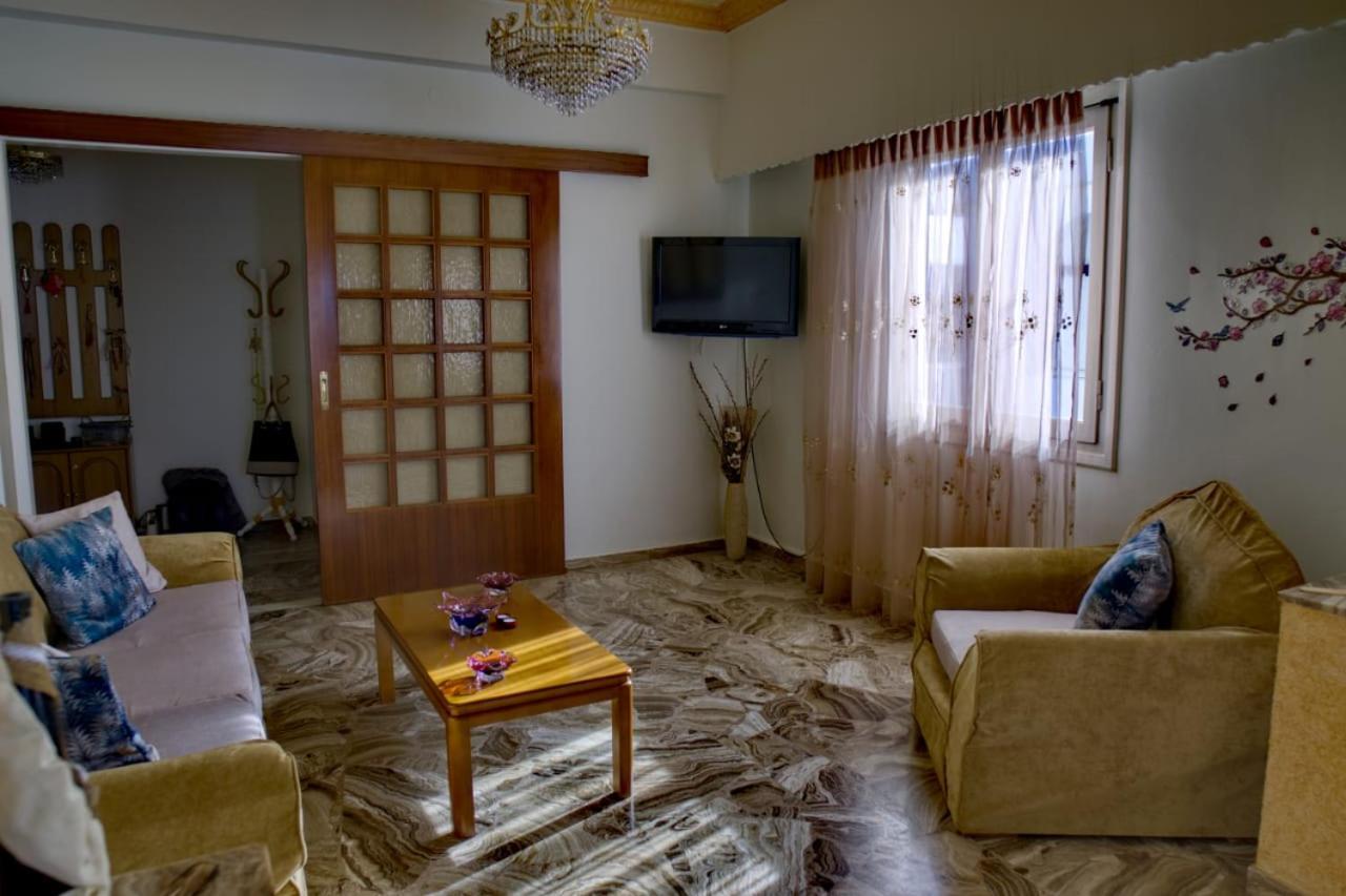 Afroditi'S House Villa Triovasálos Екстериор снимка